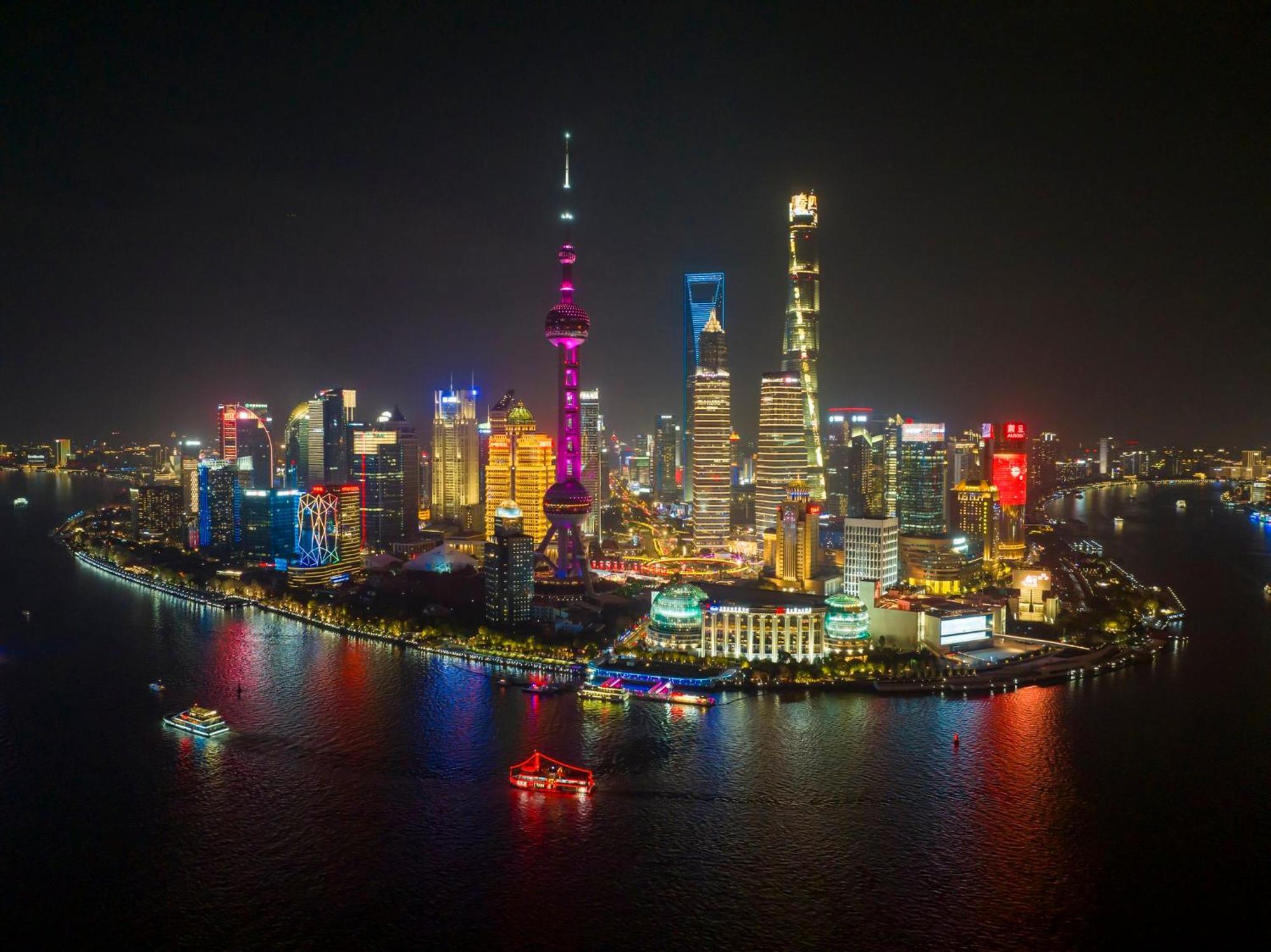 Holiday Inn Shanghai Pudong, an IHG Hotel Bagian luar foto